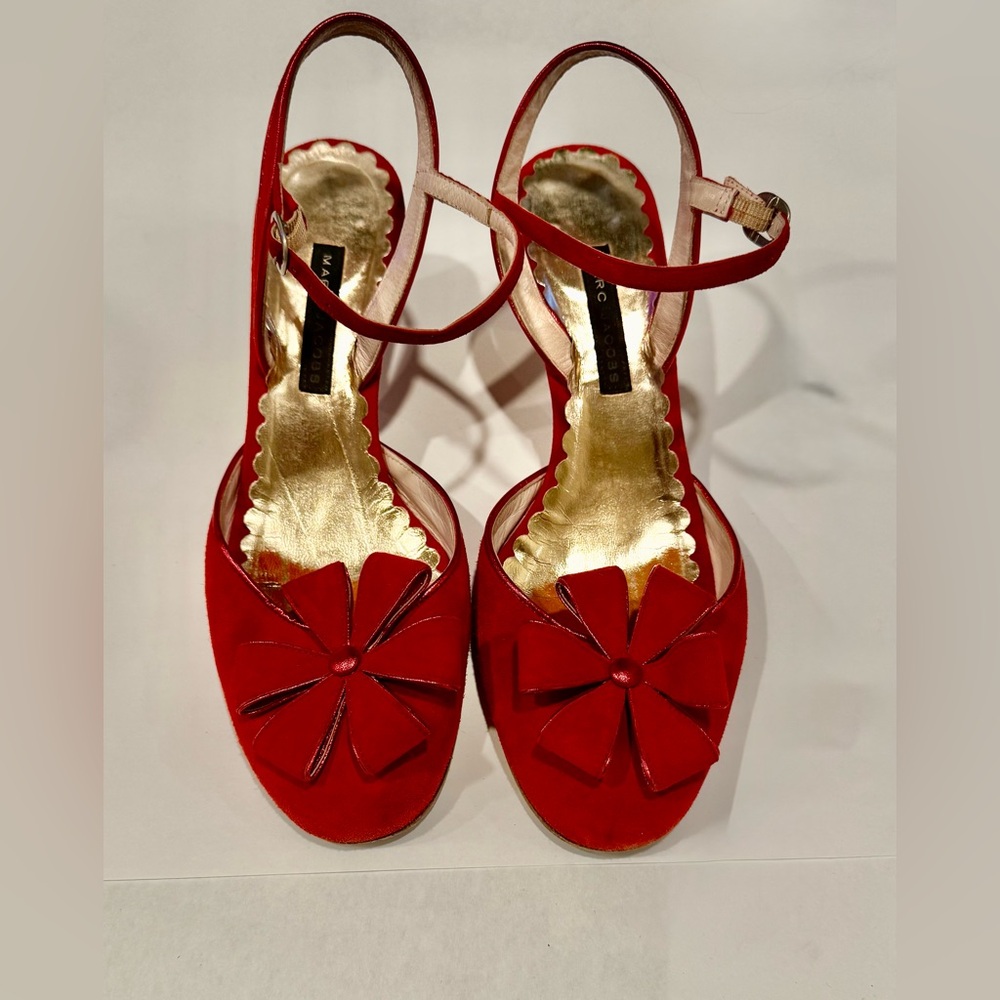 Vintage MARC JACOBS Red Daisy Bow Heels Sling Backs Sz 38 (US 7.5)